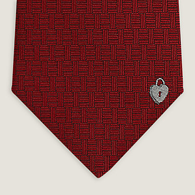 339315T 02_wornsquare_1?size= 339315T 02_wornsquare_1?size=